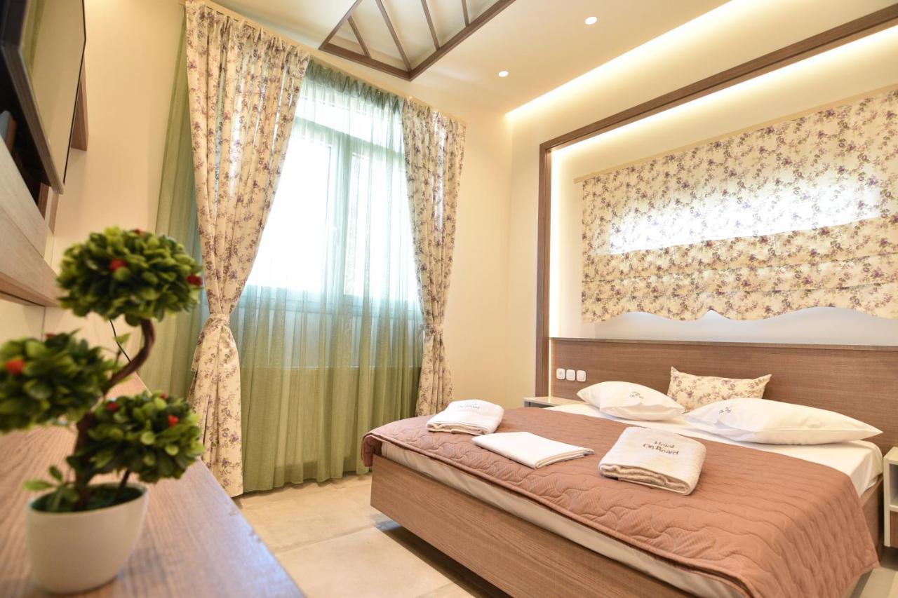 On Board Luxury Studios Sarti Exterior foto